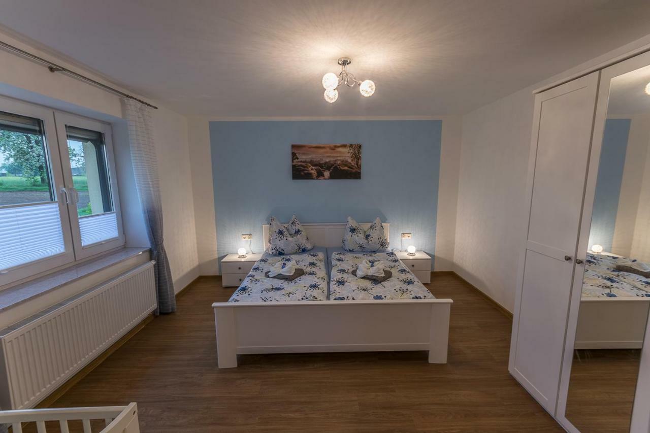 Ferienwohnung "Turmblick" Rathmannsdorf Ngoại thất bức ảnh