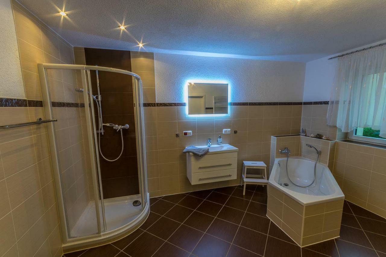 Ferienwohnung "Turmblick" Rathmannsdorf Ngoại thất bức ảnh